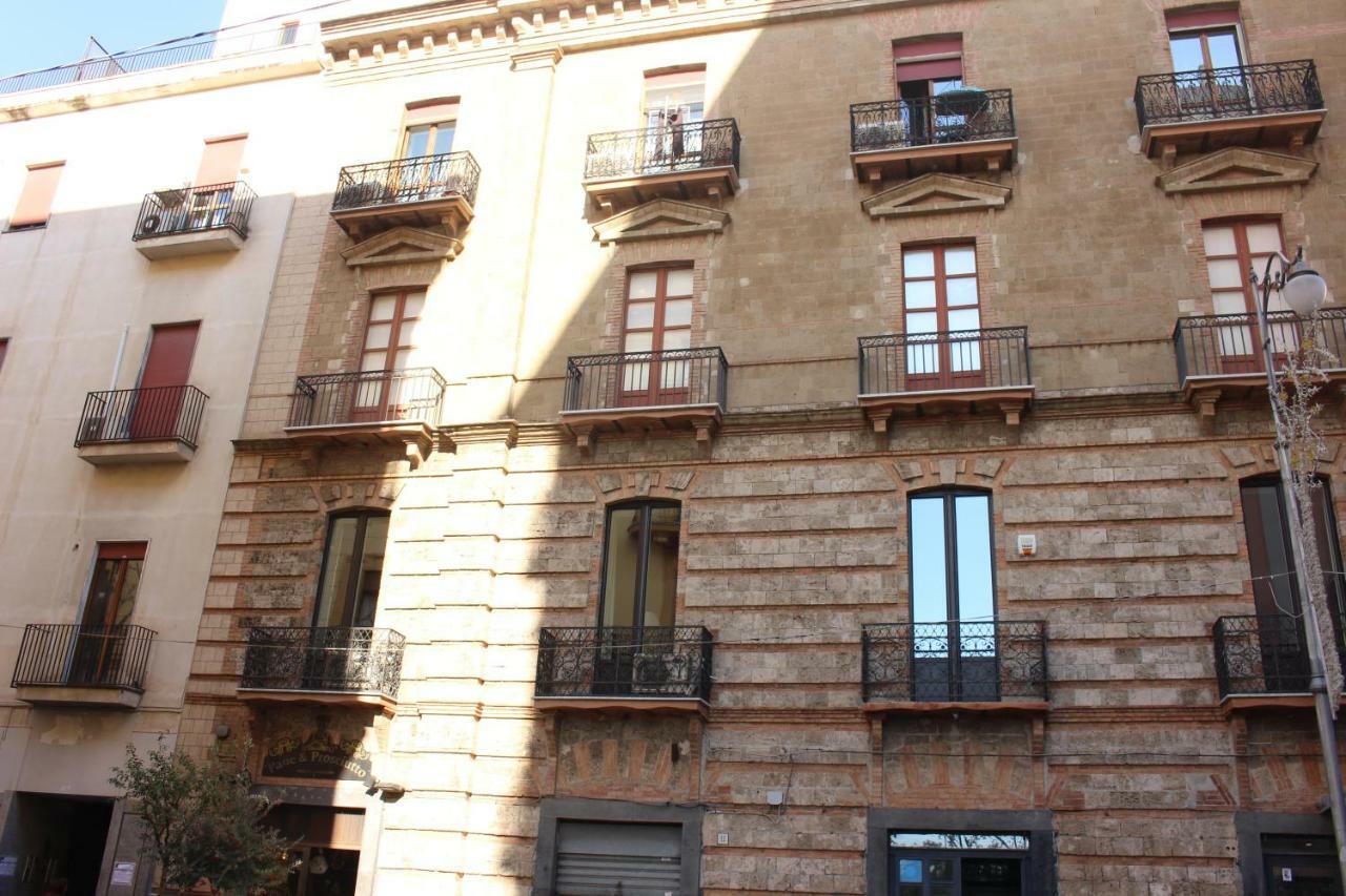 B&B Lili Salerno Bagian luar foto
