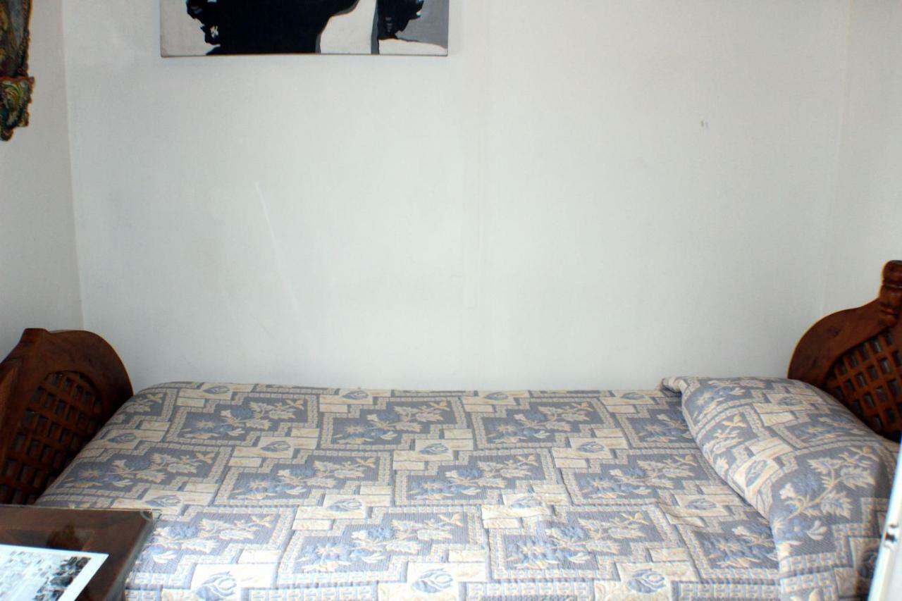 B&B Lili Salerno Bagian luar foto